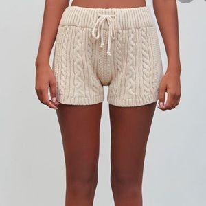 Forever 21 x Pantone Cable Knit Shorts, size M